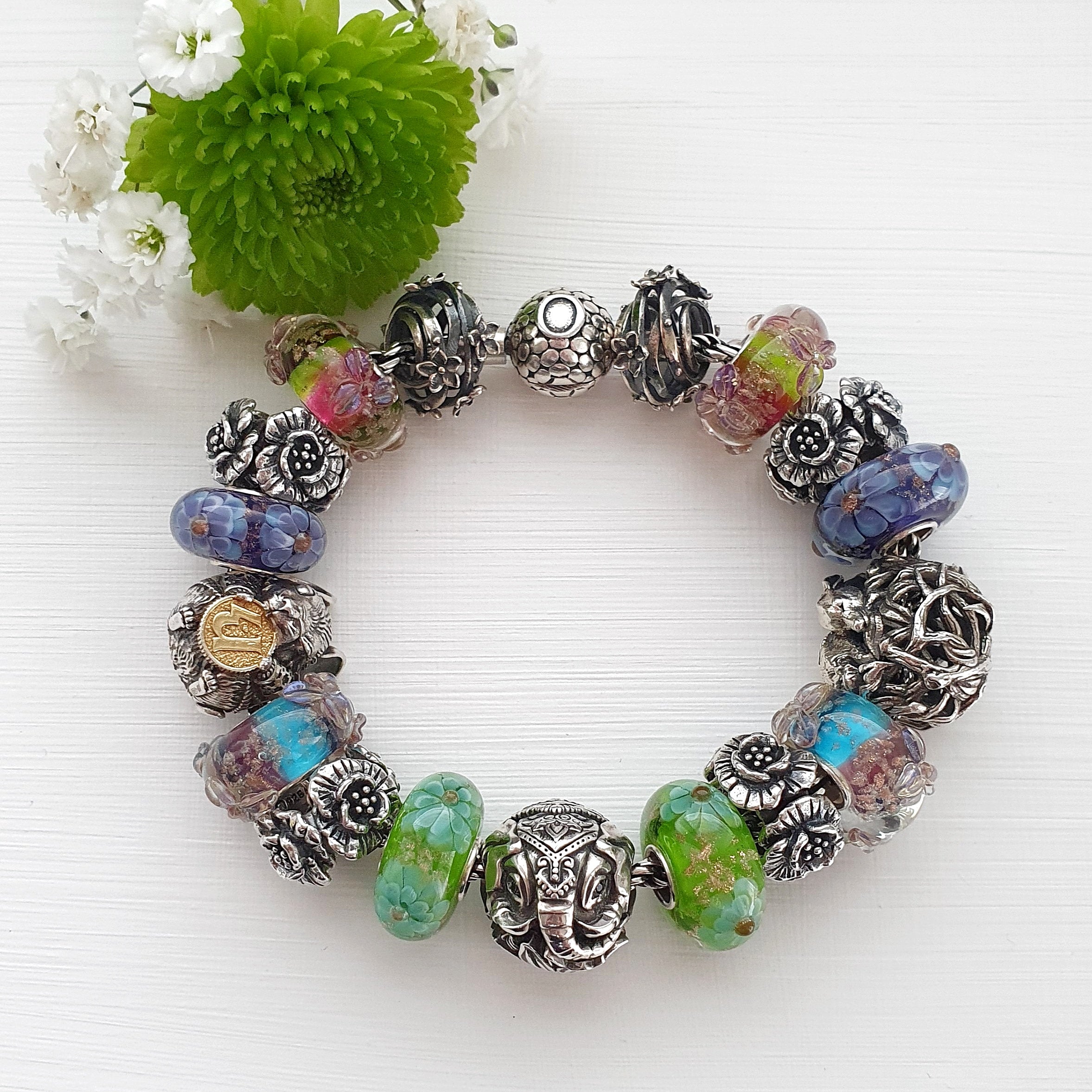 Unique Flowers Design