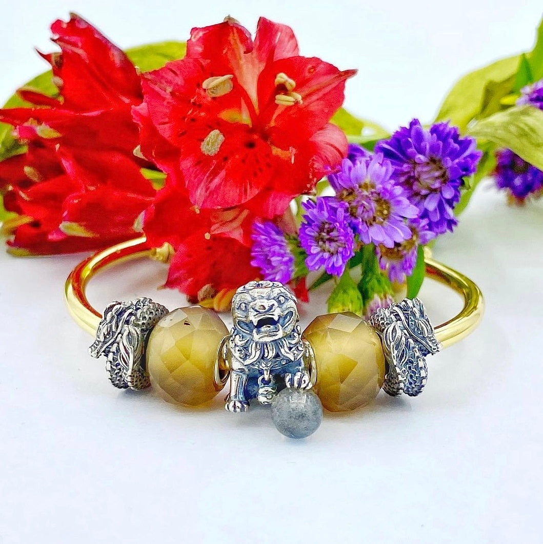 Oriental Lion Design