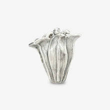Load image into Gallery viewer, Casa Blanca Lily charm
