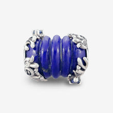 Load image into Gallery viewer, Lapis Scallop Charm