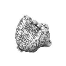 Load image into Gallery viewer, Love Bear