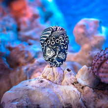 Load image into Gallery viewer, Heart Of The Seas