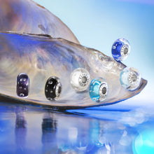 Load image into Gallery viewer, Deep Blue Monroe