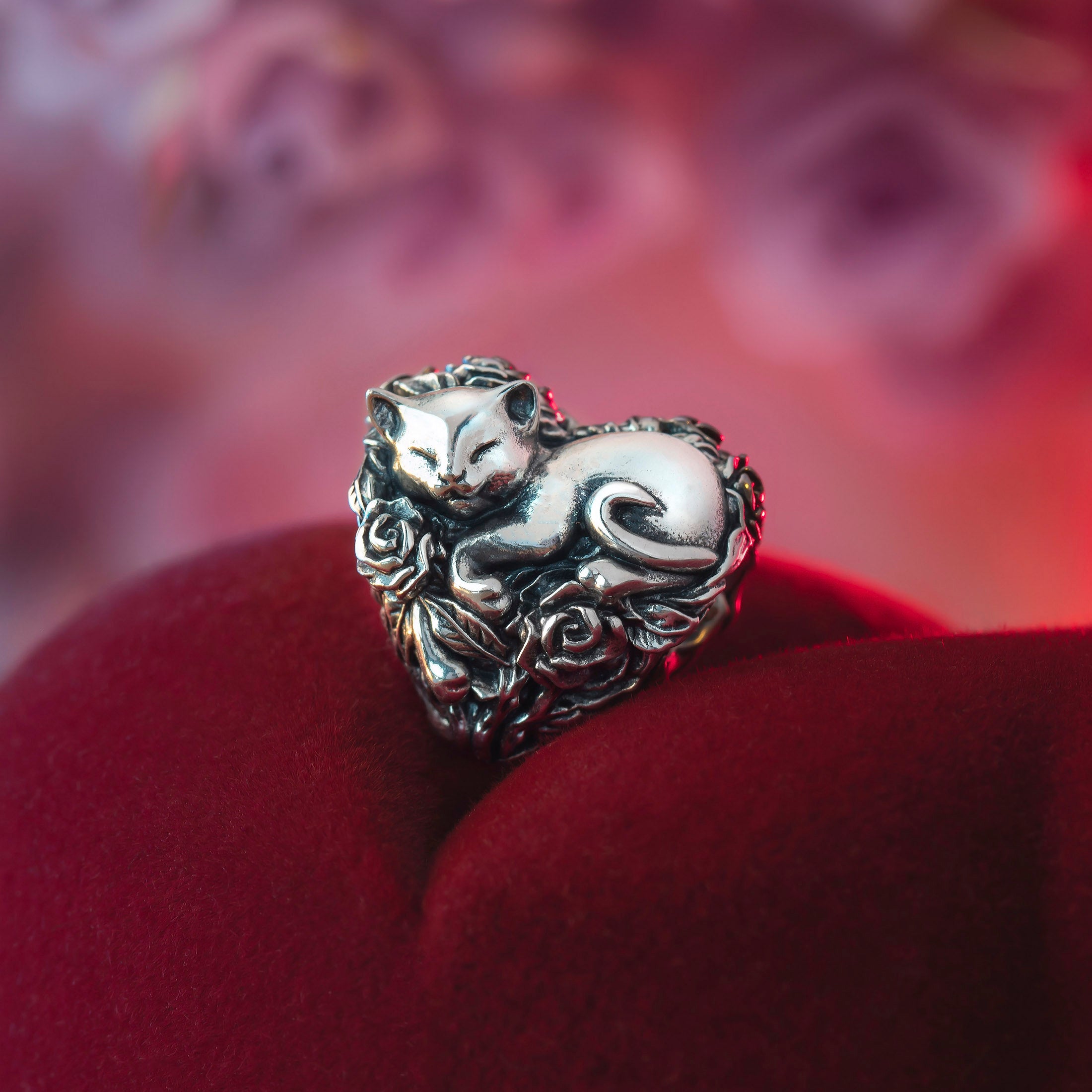 Love Grows in Secret - Sleek Heart