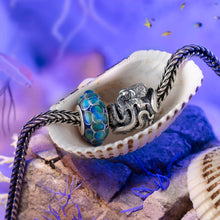 Load image into Gallery viewer, Ocean Eyes