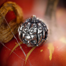 Load image into Gallery viewer, Pumpkin Spider