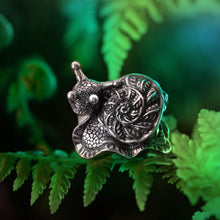 Load image into Gallery viewer, The Fern Snail Guardian