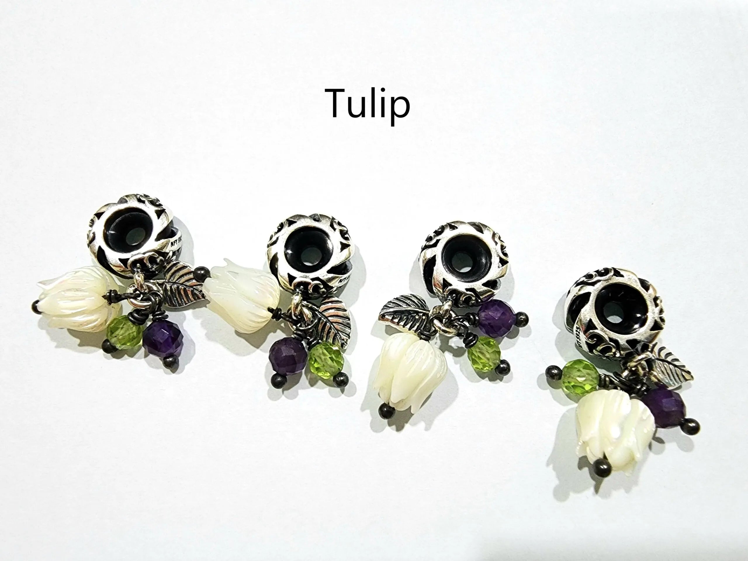 Flowery Dangle Stopper - Tulip