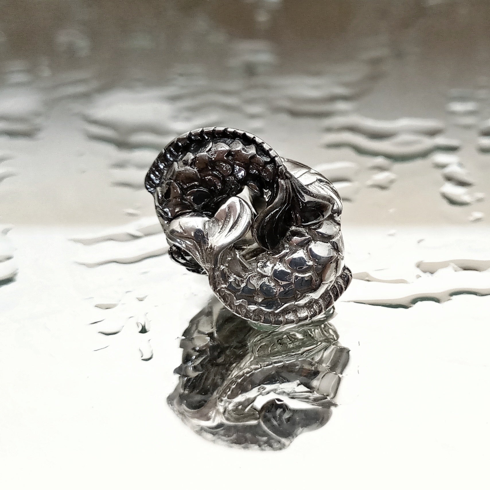 Double Bead Dancing fishes ruthenium