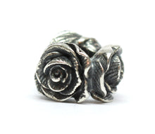 Load image into Gallery viewer, 3 Roses