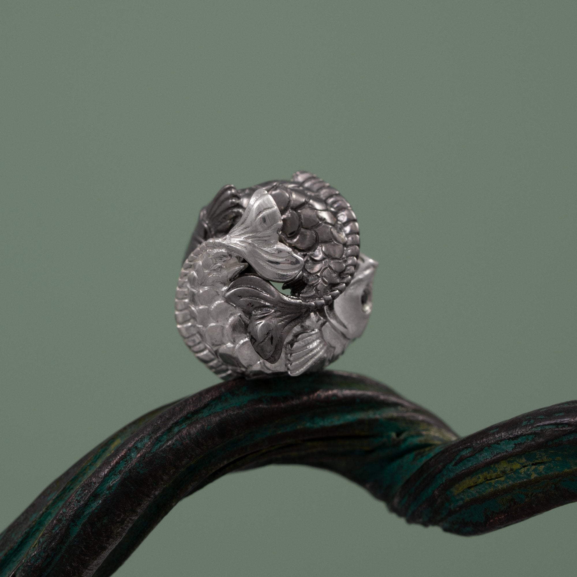 Double Bead "Dancing fishes" with cubic zirconia eyes