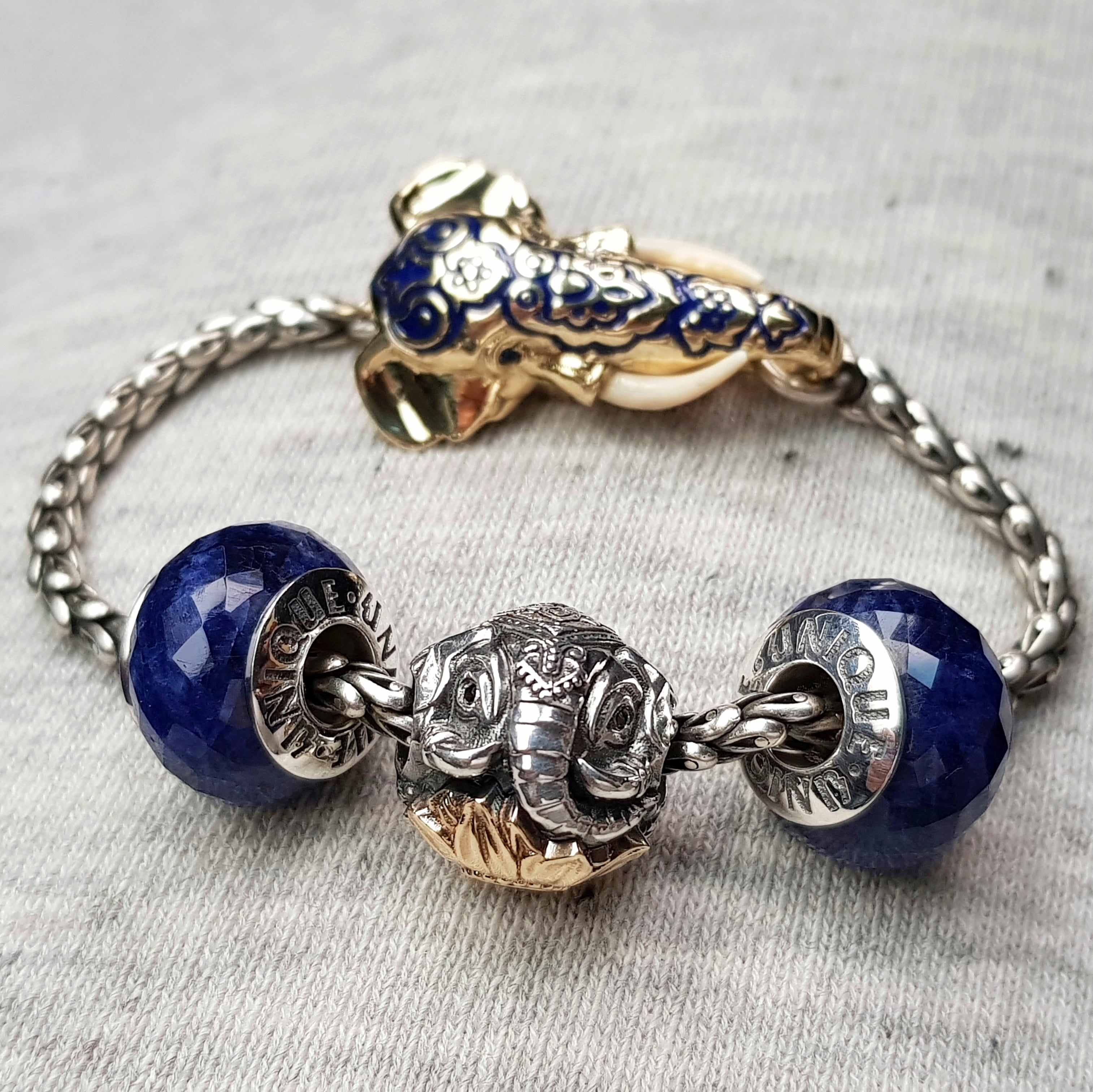 Sacred Elephant Bicolor Brilliants