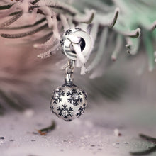 Load image into Gallery viewer, Christmas Snowflake Dangle