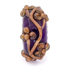 Load image into Gallery viewer, Darkberry Golddust Flowertwig