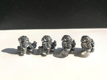 Load image into Gallery viewer, Oriental Lion - Labradorite