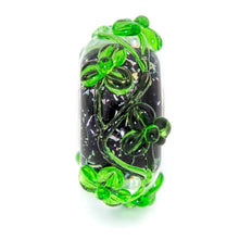 Load image into Gallery viewer, Poison Ivy Flowertwig