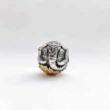 Load image into Gallery viewer, Sacred elephant - Silver bead with gildning
