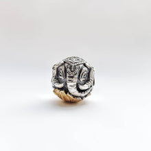 Load image into Gallery viewer, Sacred elephant - Silver bead with gildning