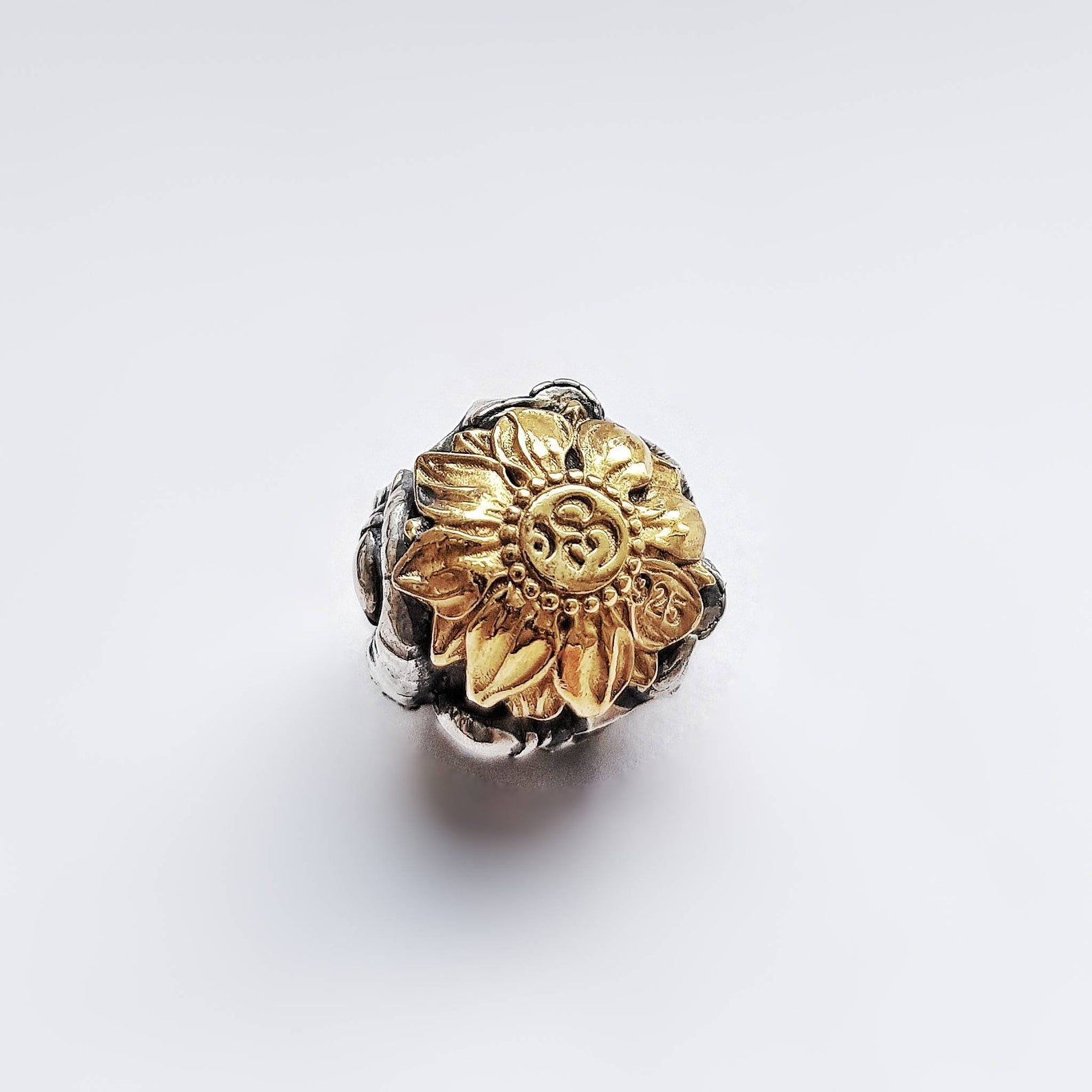 Sacred elephant - Silver bead with gildning