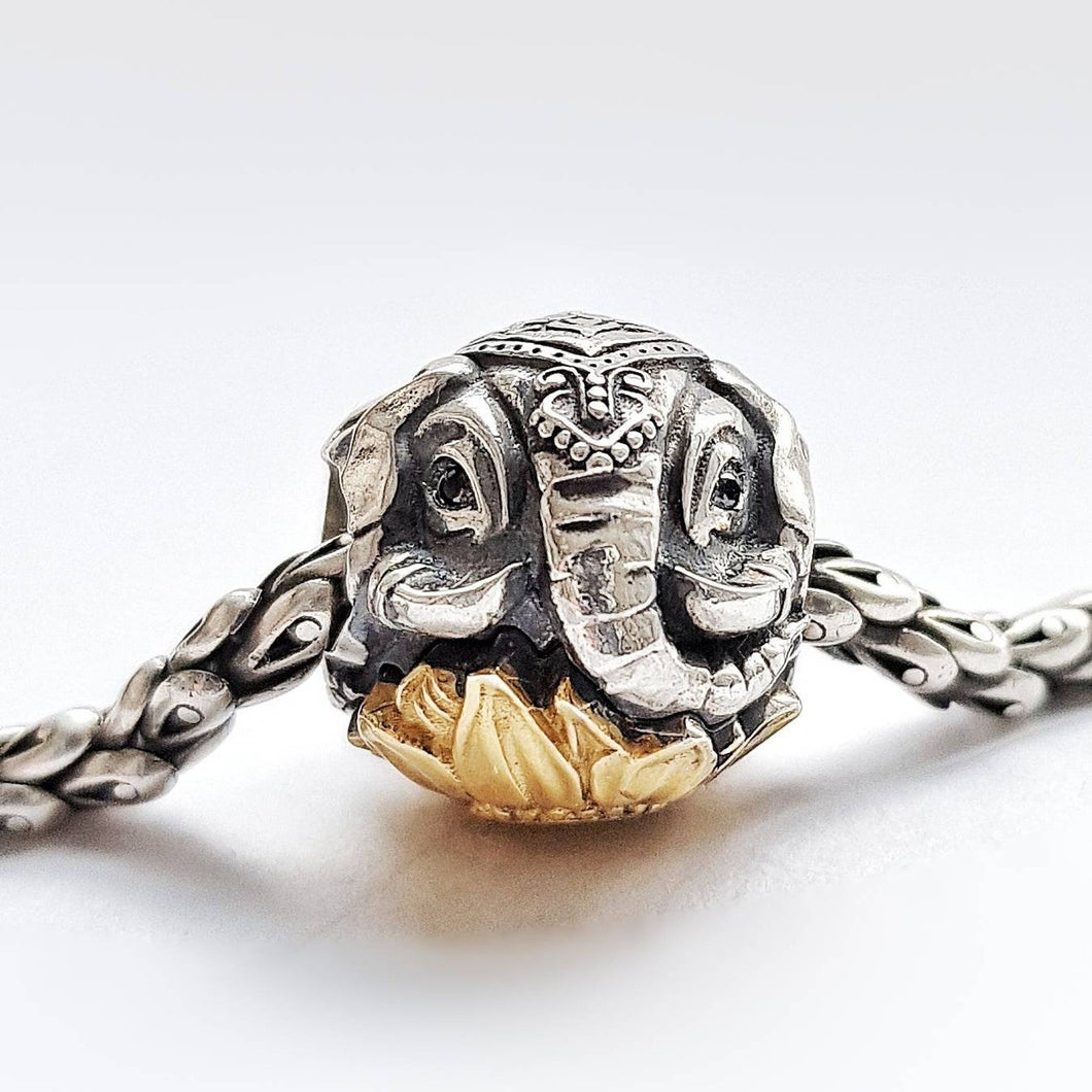 Sacred elephant - Silver bead with gildning