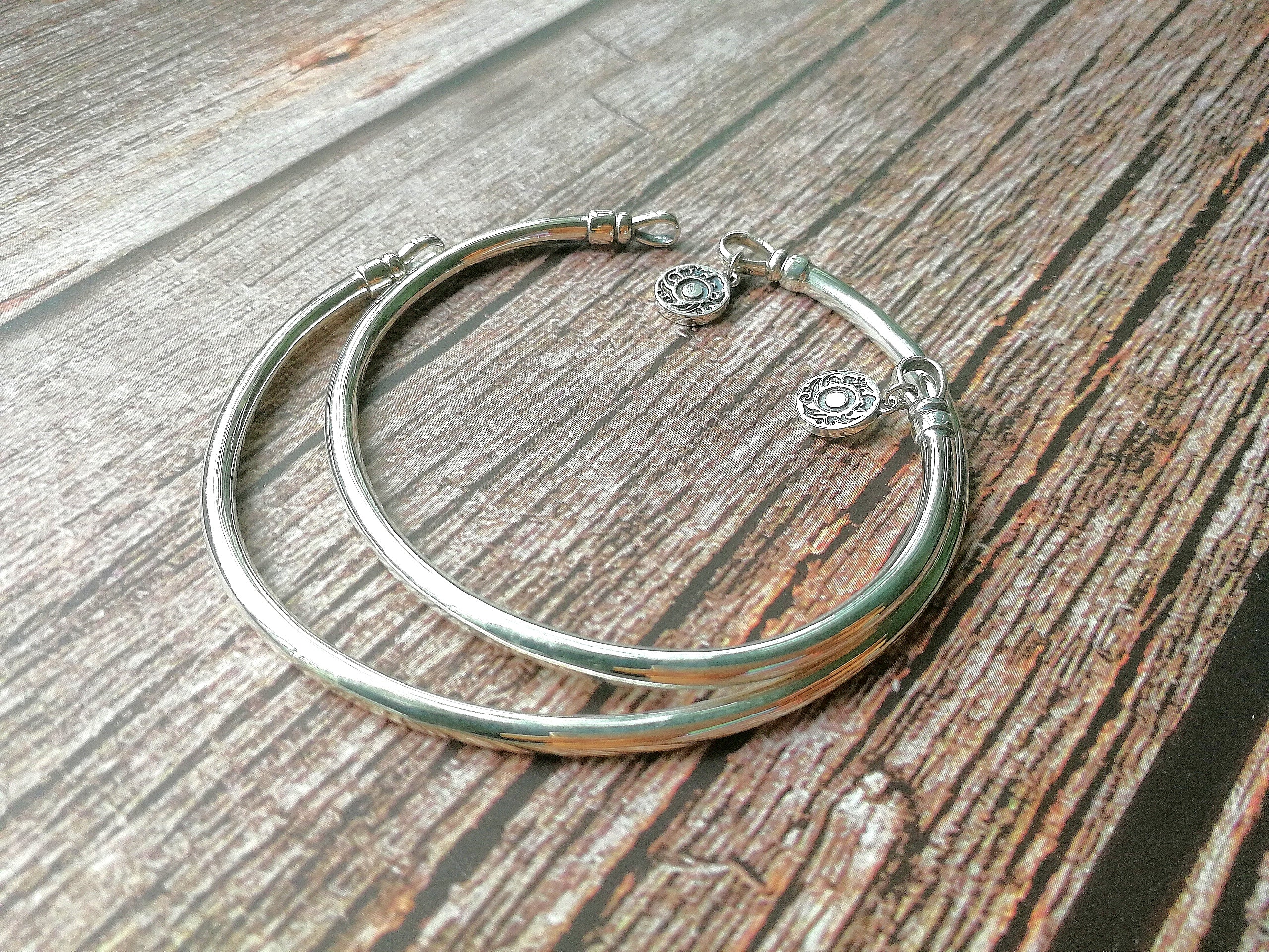 Smooth Alternate Bangle