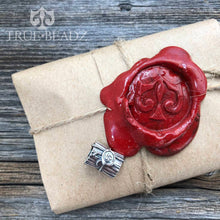 Load image into Gallery viewer, True Bead Mail