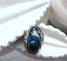 Load image into Gallery viewer, Water Lace