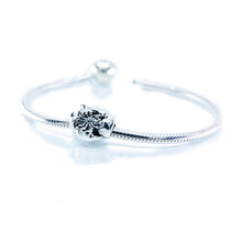 Load image into Gallery viewer, Secret Pond Lily