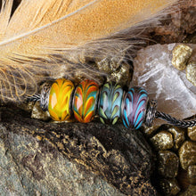 Load image into Gallery viewer, Peacock Feather Sprout