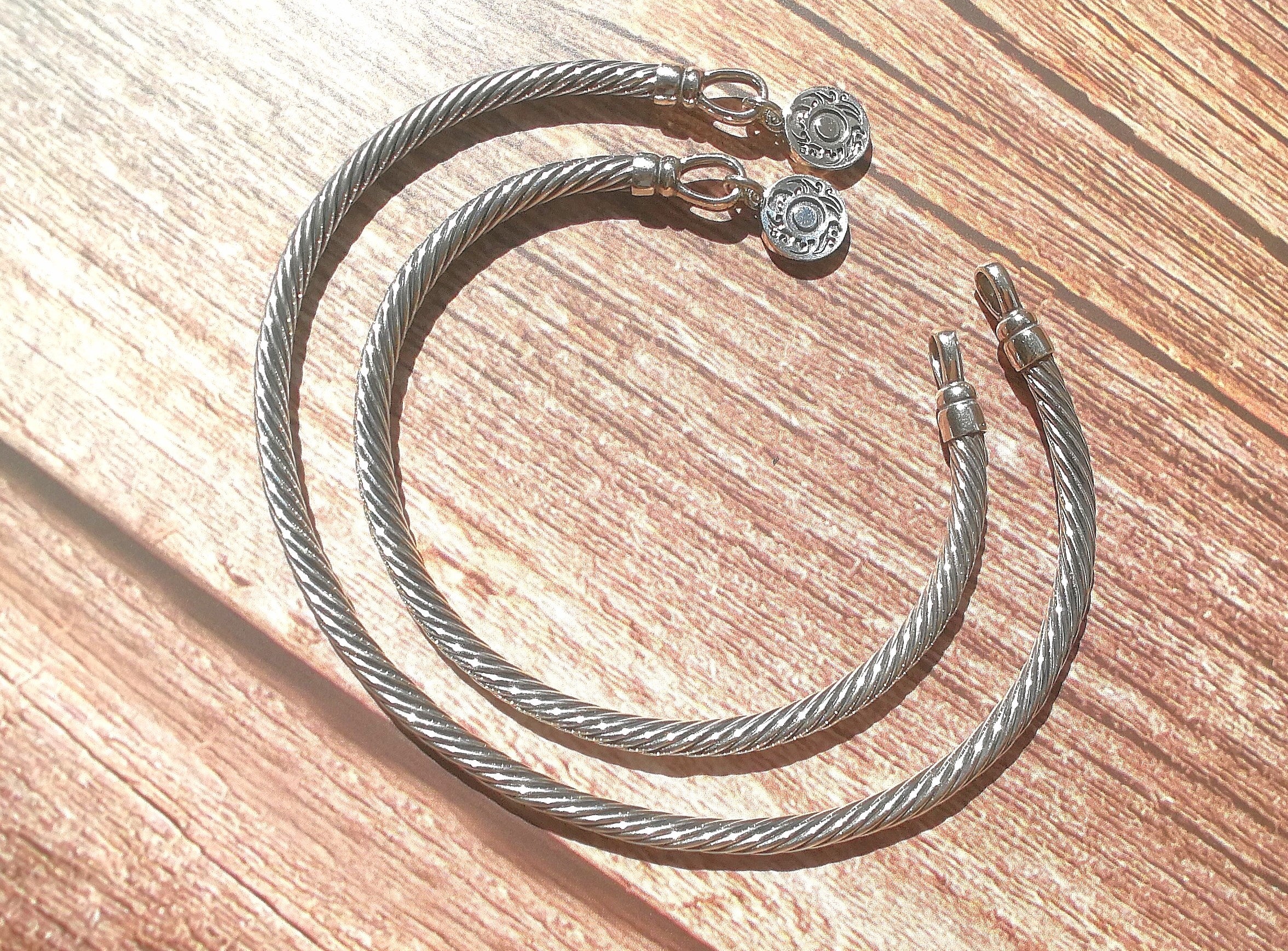 Twisted Alternate Bangle