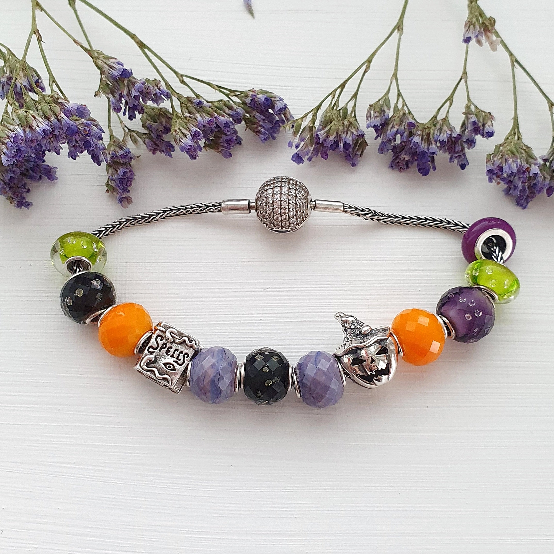 Petite Halloween Design