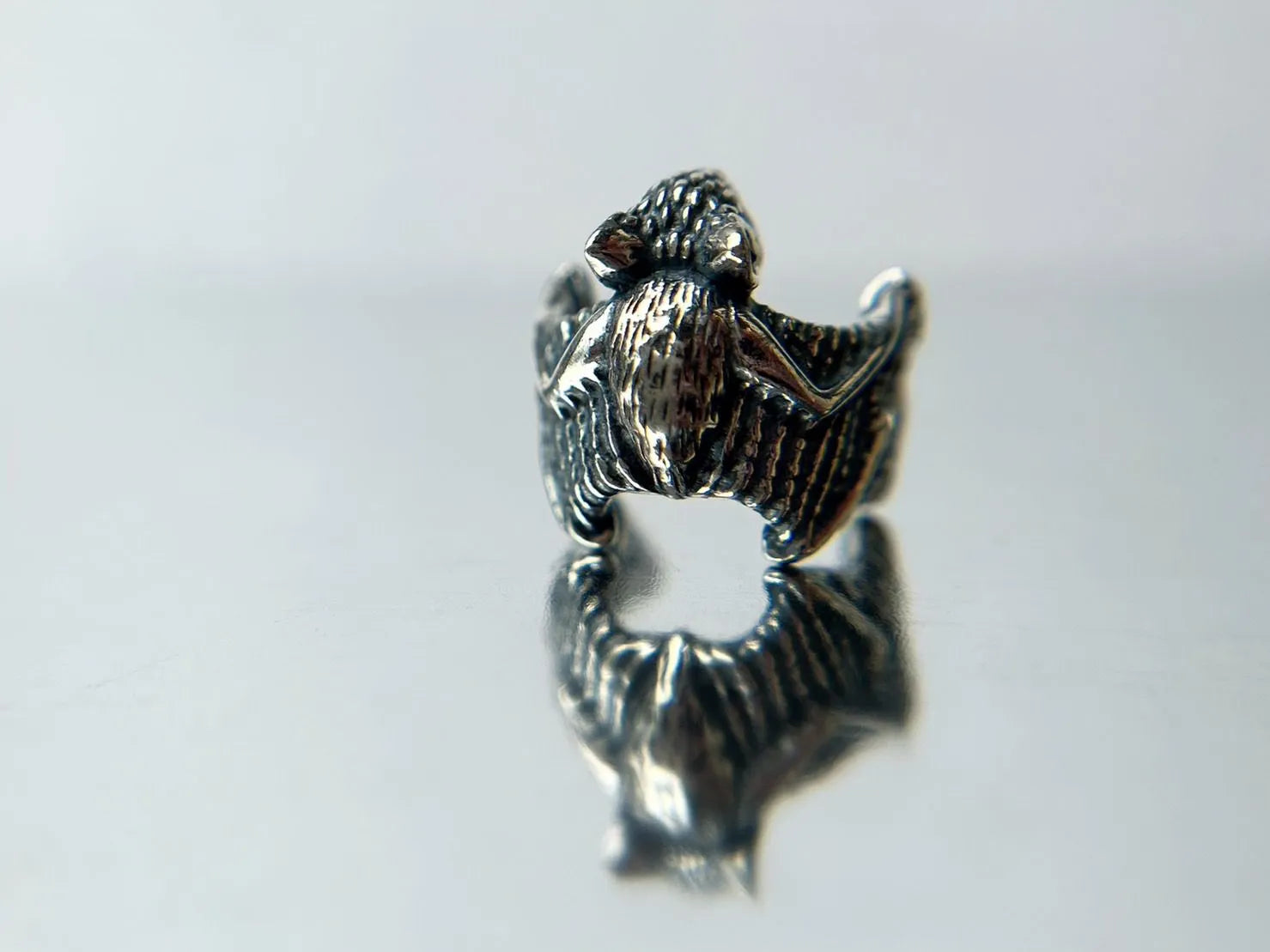 Bat