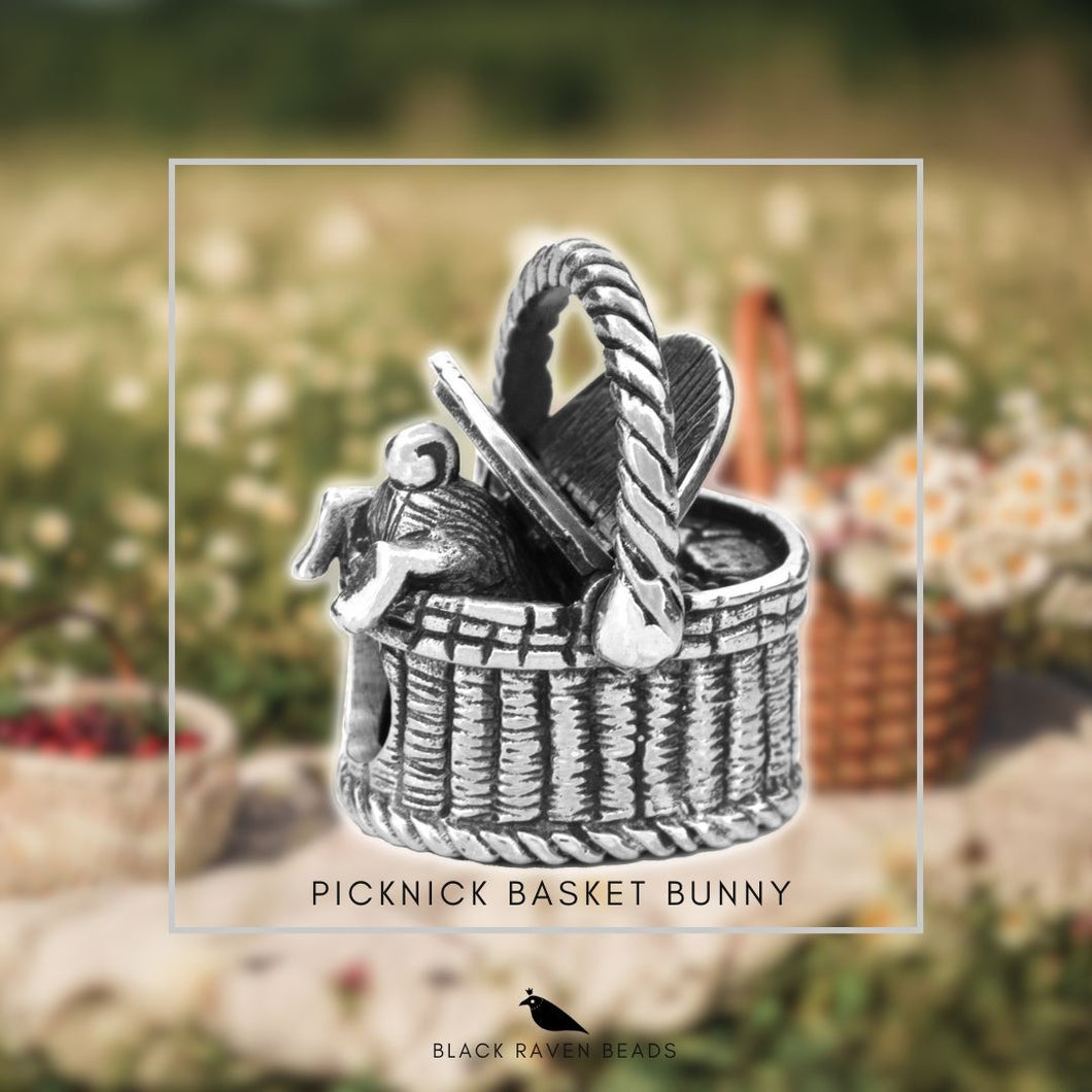 Picknick Basket Bunny