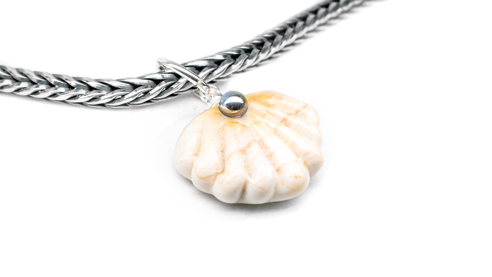 Pearl Keeper Dangle
