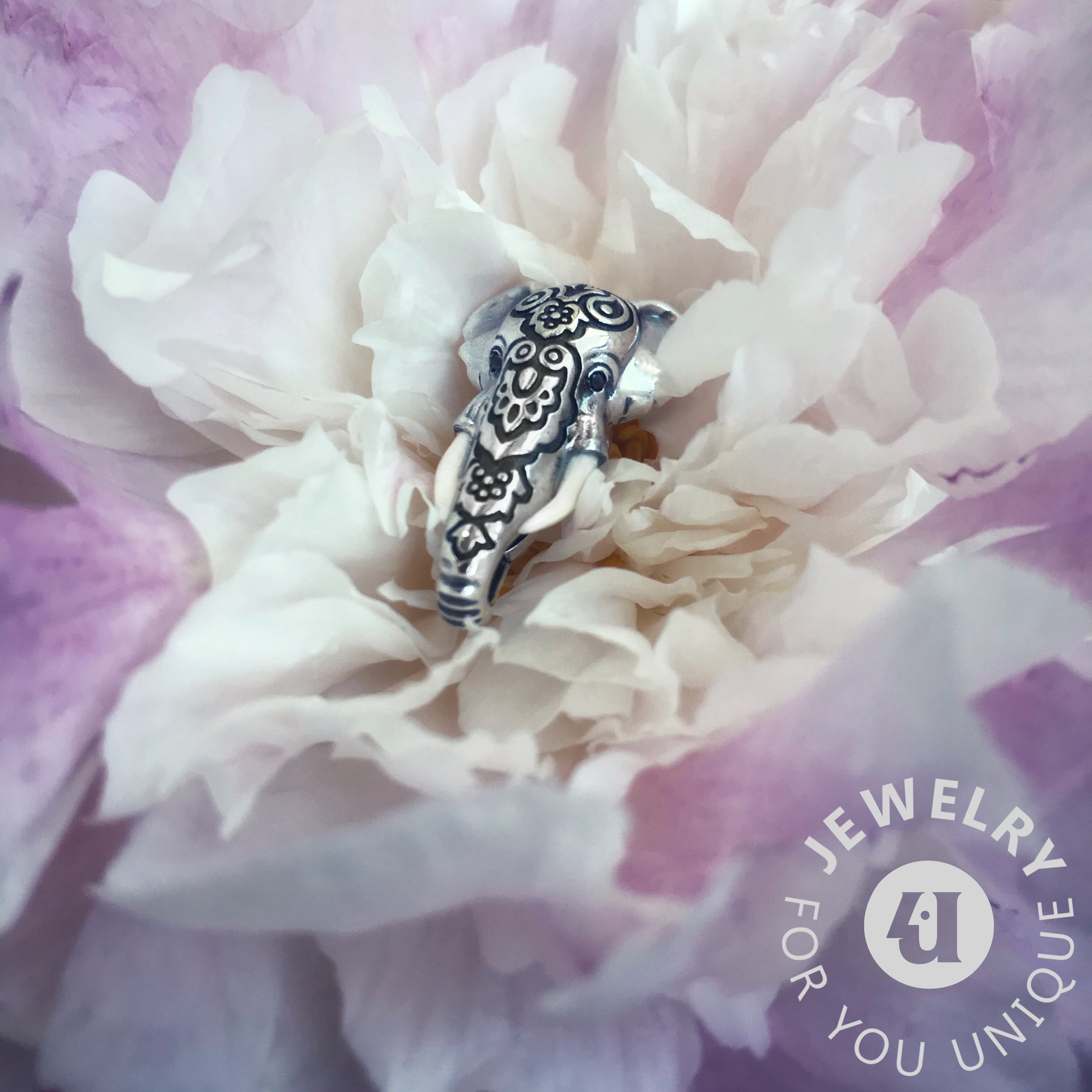 Indian Elephant with tusks and black diamonds