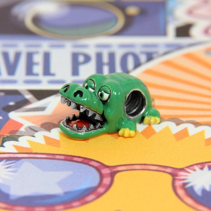 Crocodile Dentist Bead