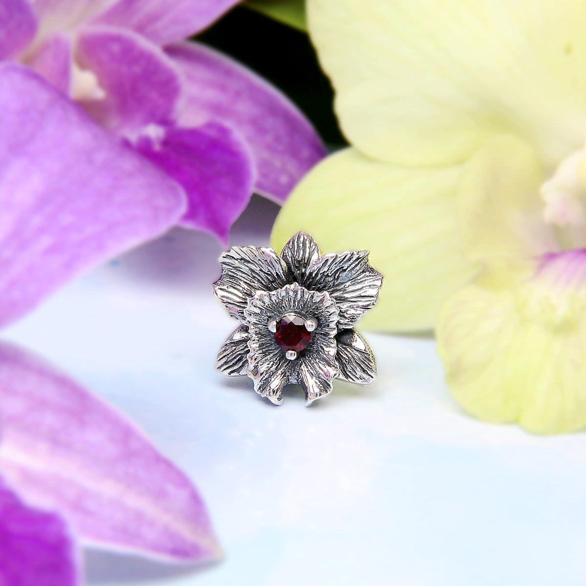 Garnet Orchid Stopper