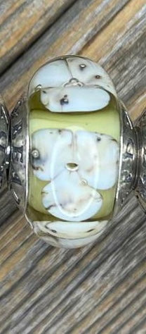 Silvered Ivory Blossom on Mojito