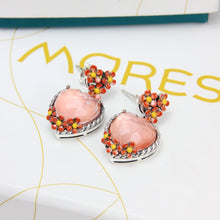 Load image into Gallery viewer, MOP Flower Earrings
