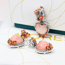Load image into Gallery viewer, MOP Flower Earrings
