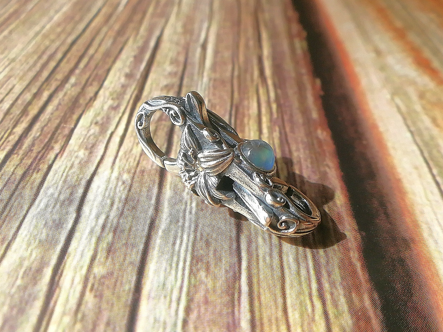 Pure Love Delight Lock - Moonstone