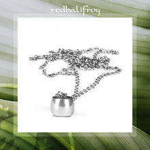 Load image into Gallery viewer, Lotus Barrel Chain Necklace
