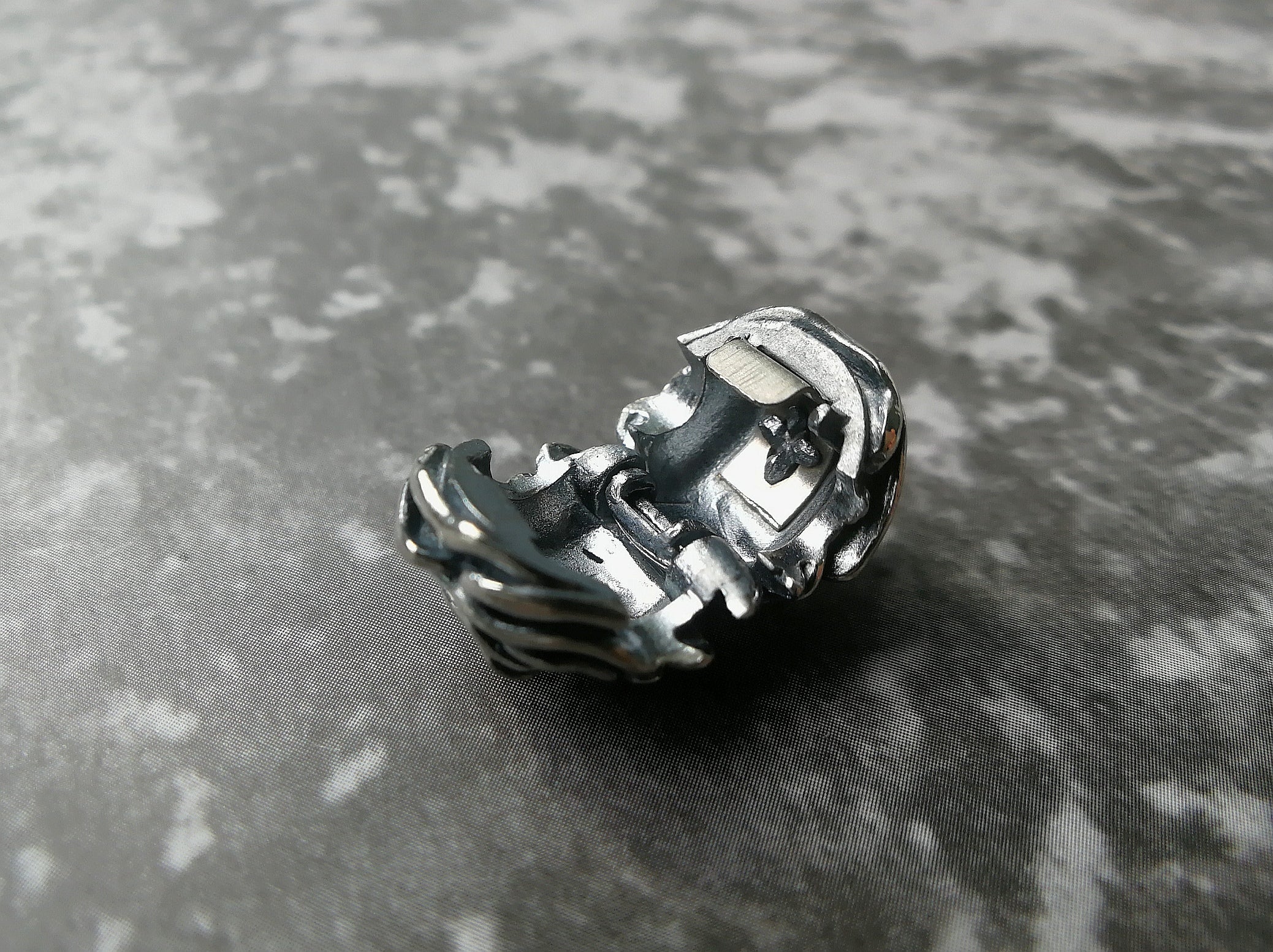 Rosa Clip