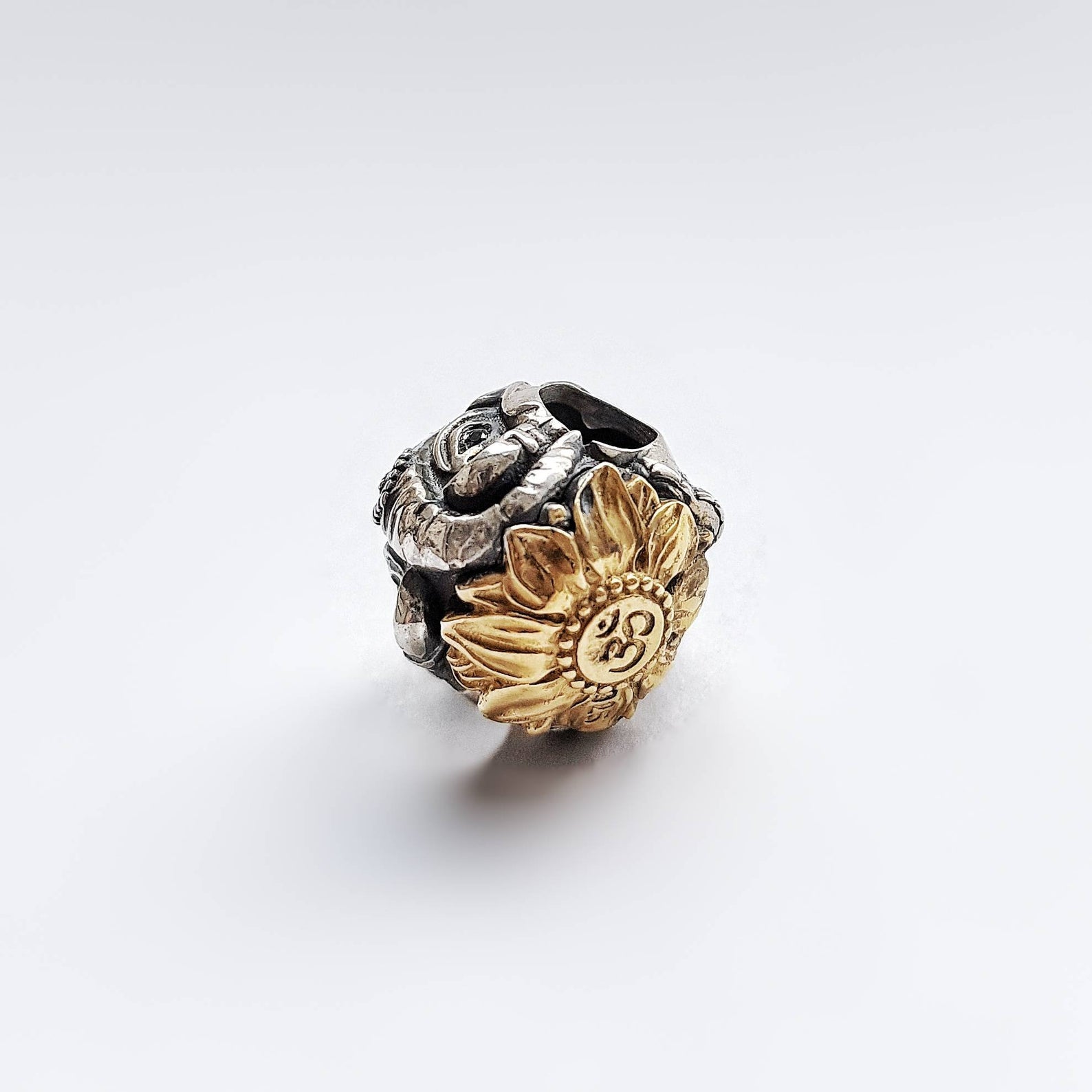 Sacred elephant - Silver bead with gildning