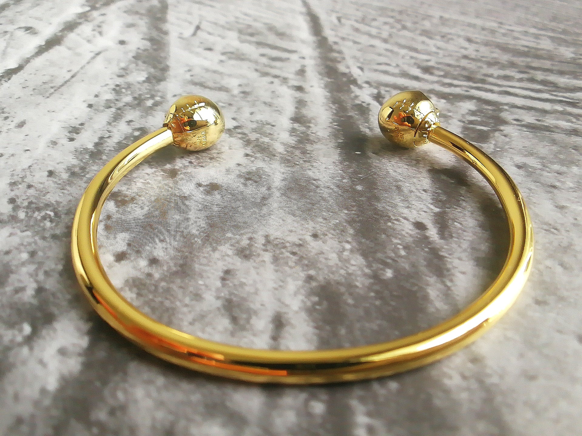 Skull Bangle Spark