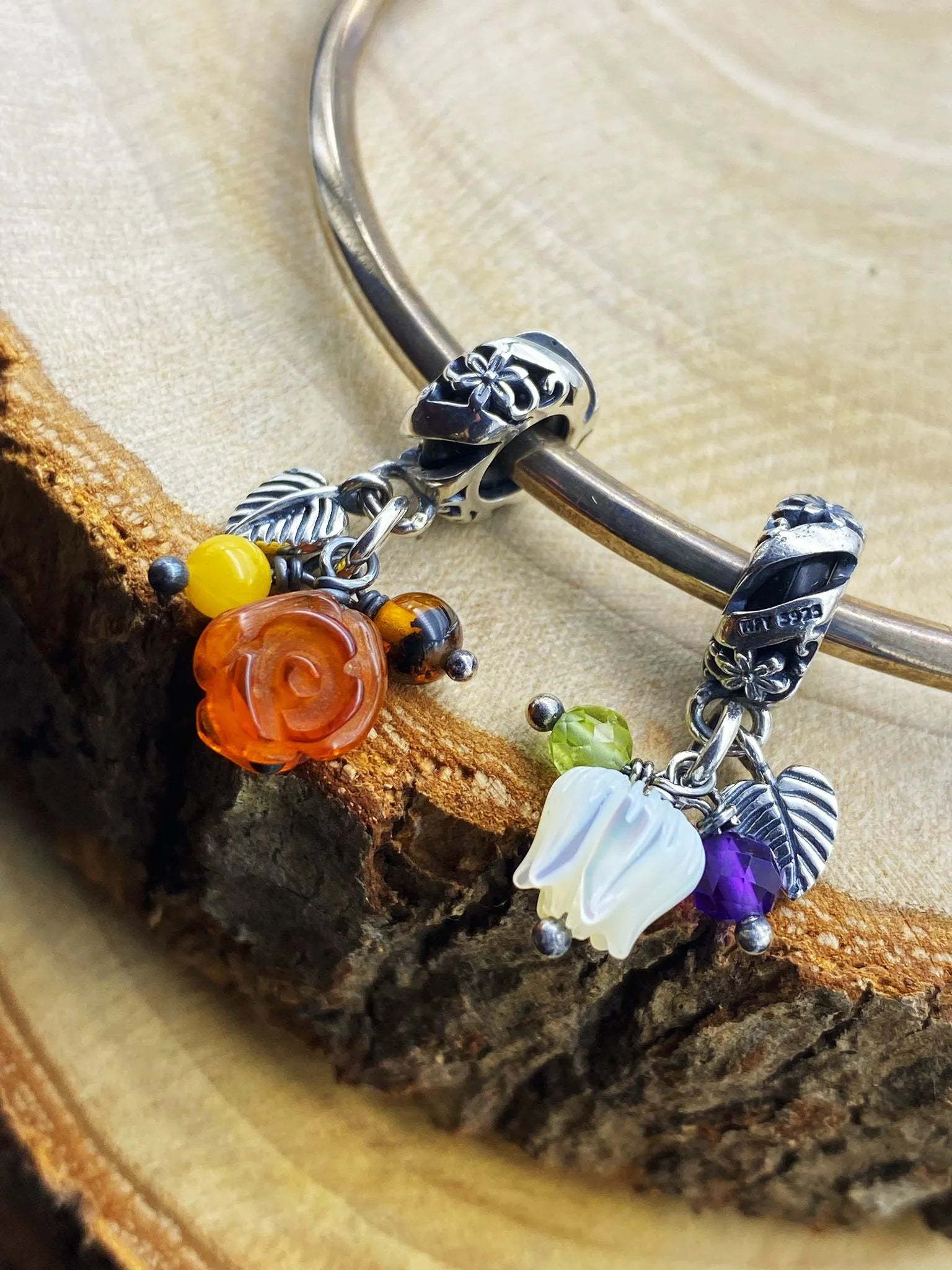 Flowery Dangle Stopper - Tulip