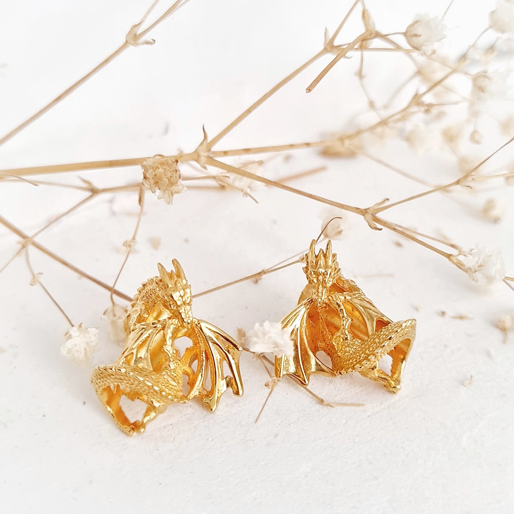 Fire dragon with gilding