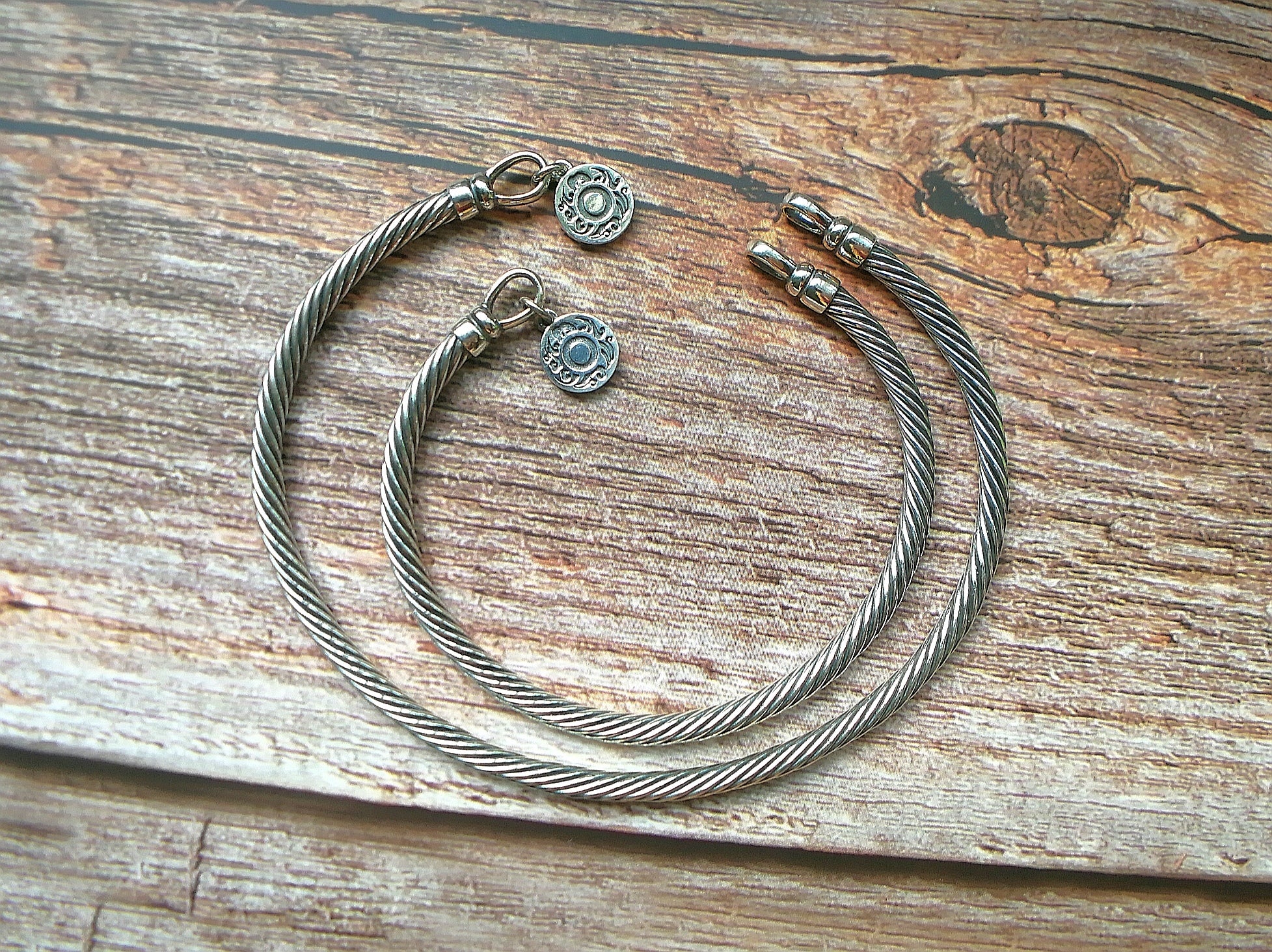 Twisted Alternate Bangle